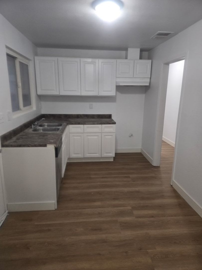 Beautiful 3 bedroom home in Lancaster – photo 4
