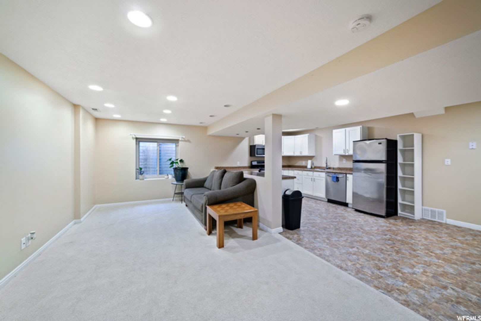 2 Bedroom Basement Unit In Eagle Mountain – photo 3