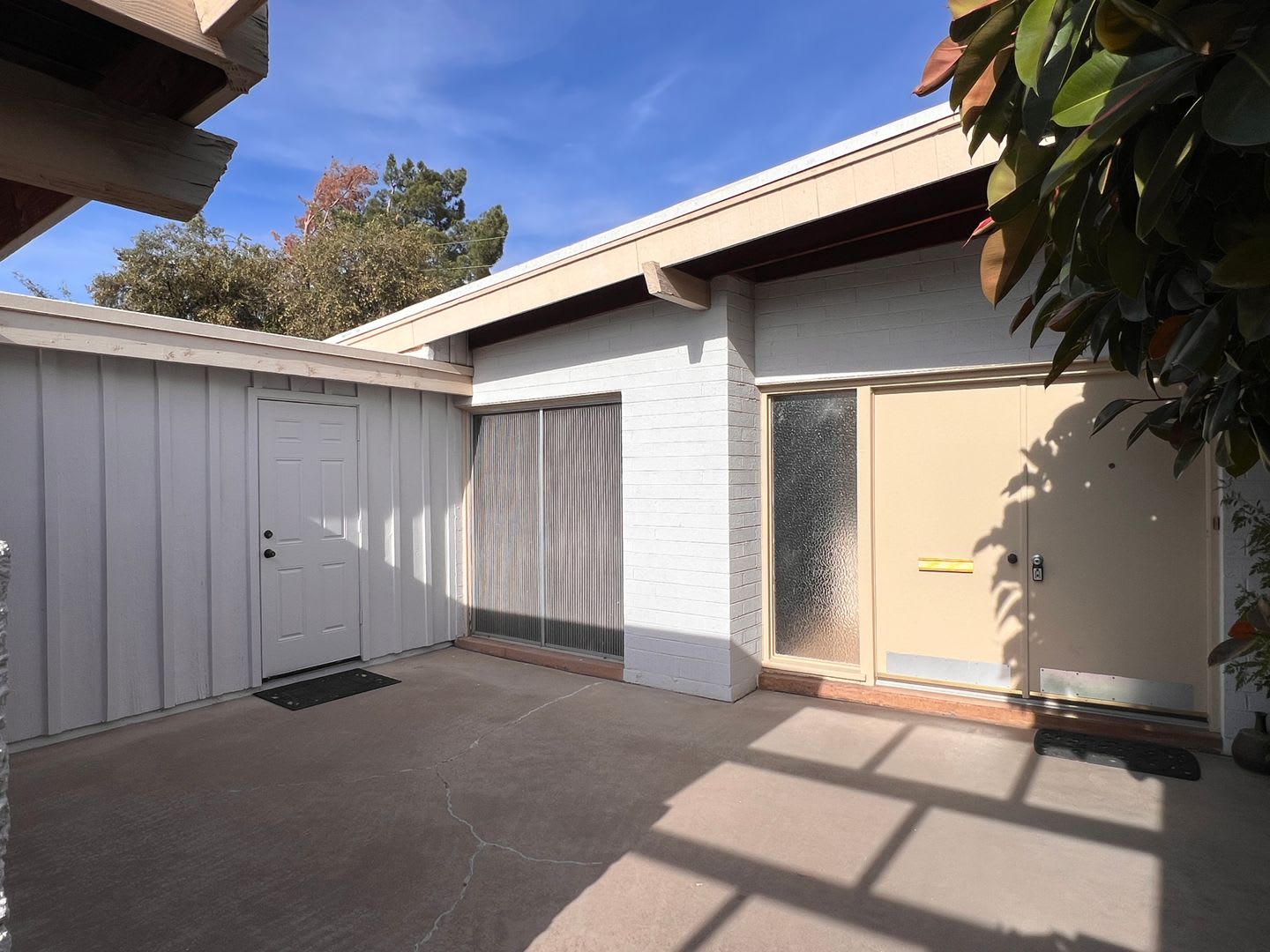 Scottsdale 4 Bed. 1.75 Bath located In Town & Country Division a Ralph Haver Home – photo 5