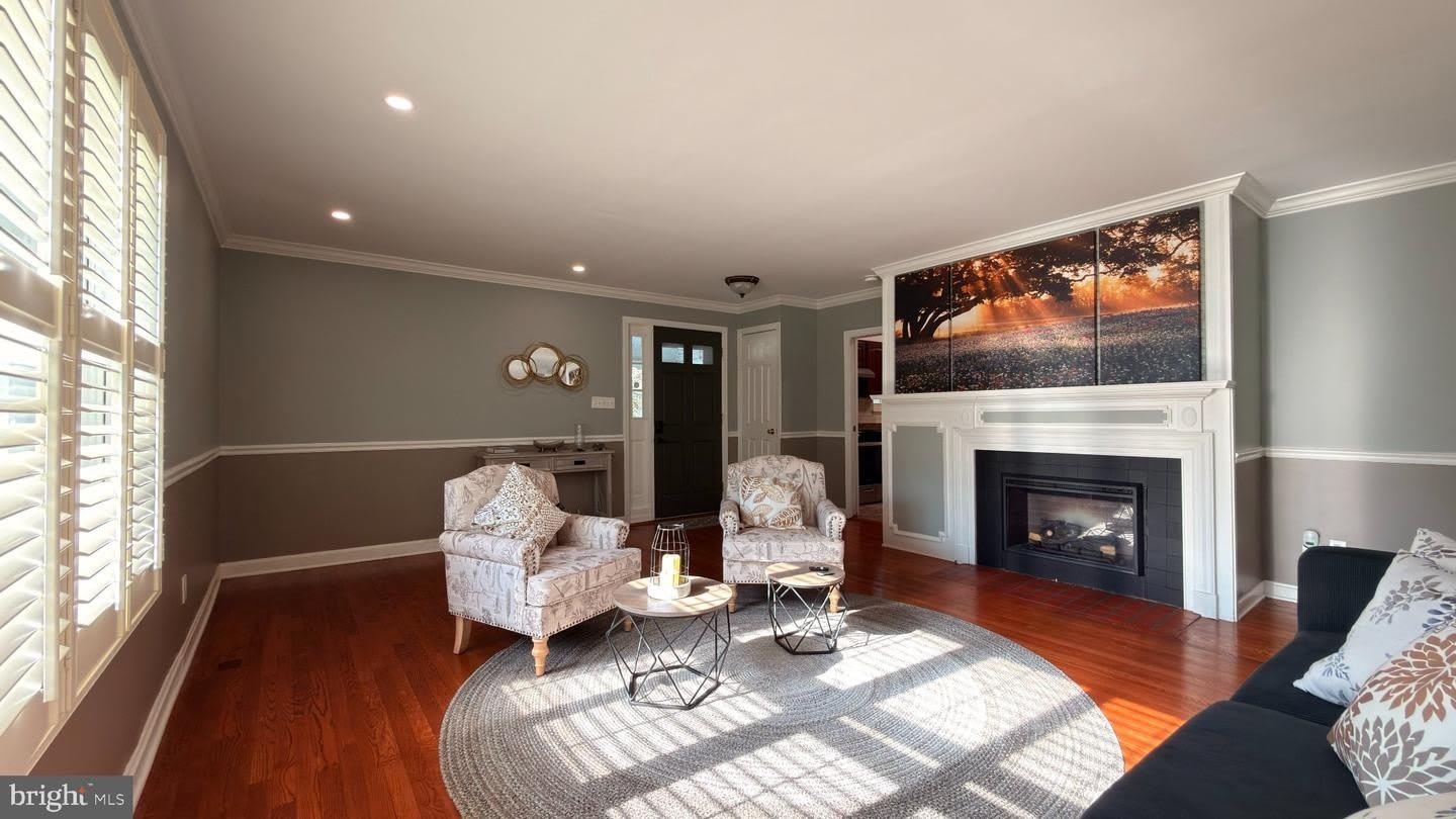 8613 Leonard Dr – photo 2