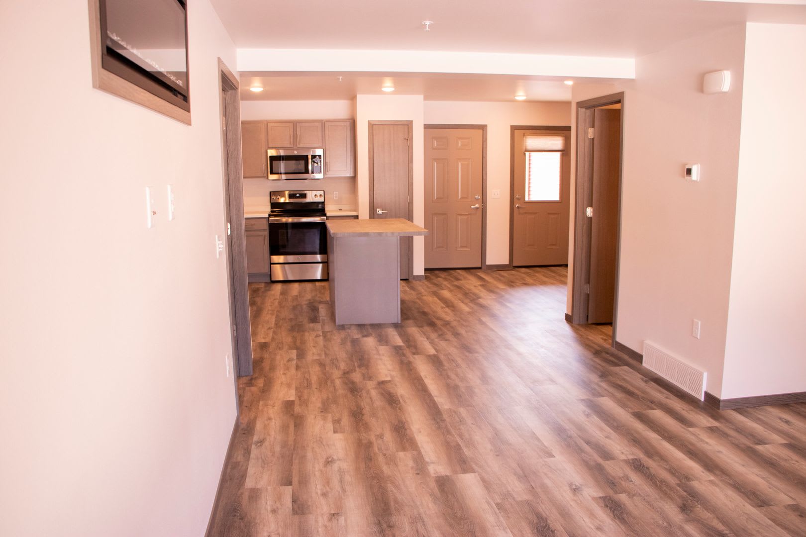 2Bed End Unit – photo 1