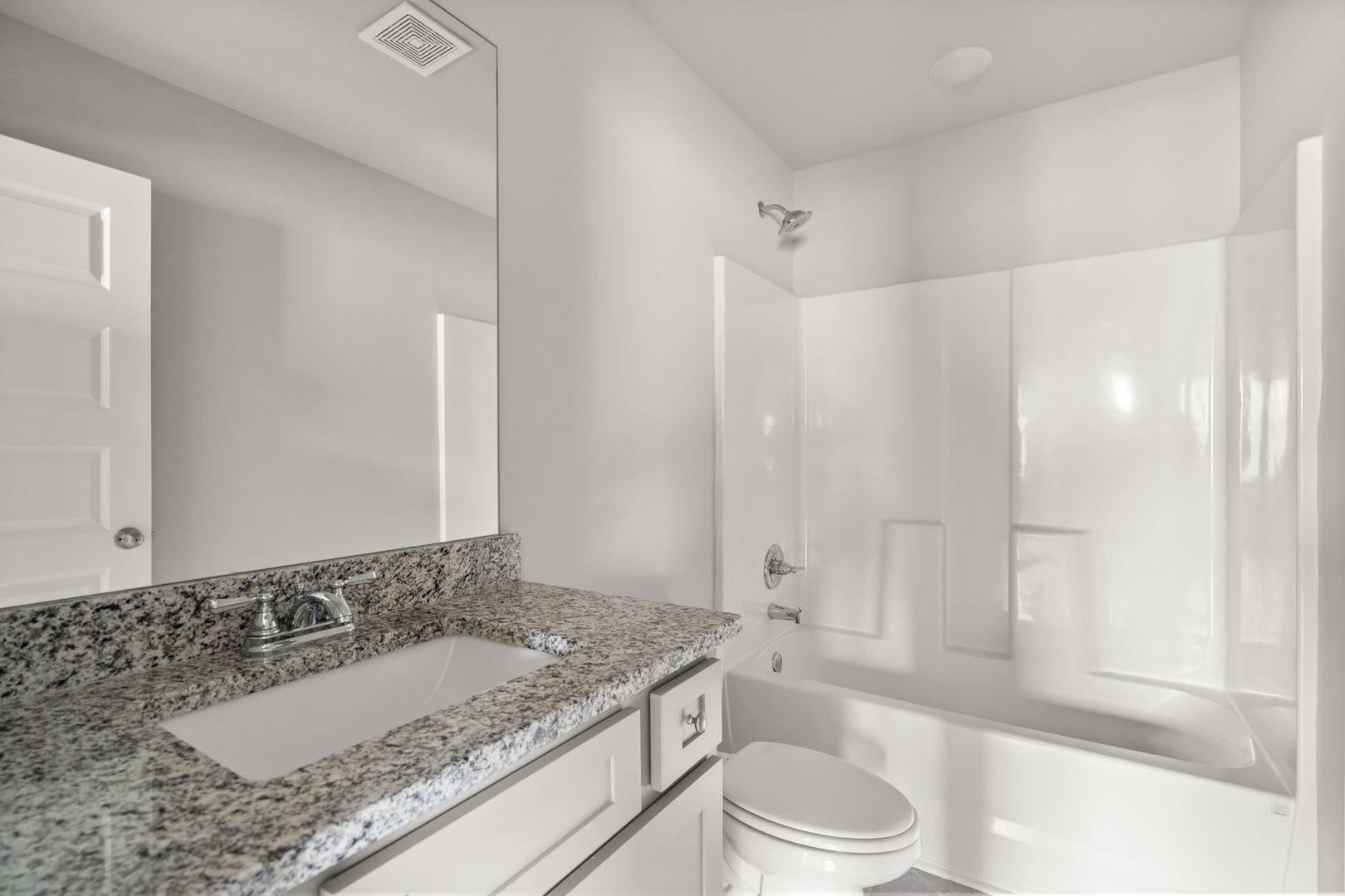 4 bed / 2.5 bath in Gainesville! Retreat at Chicopee – photo 2