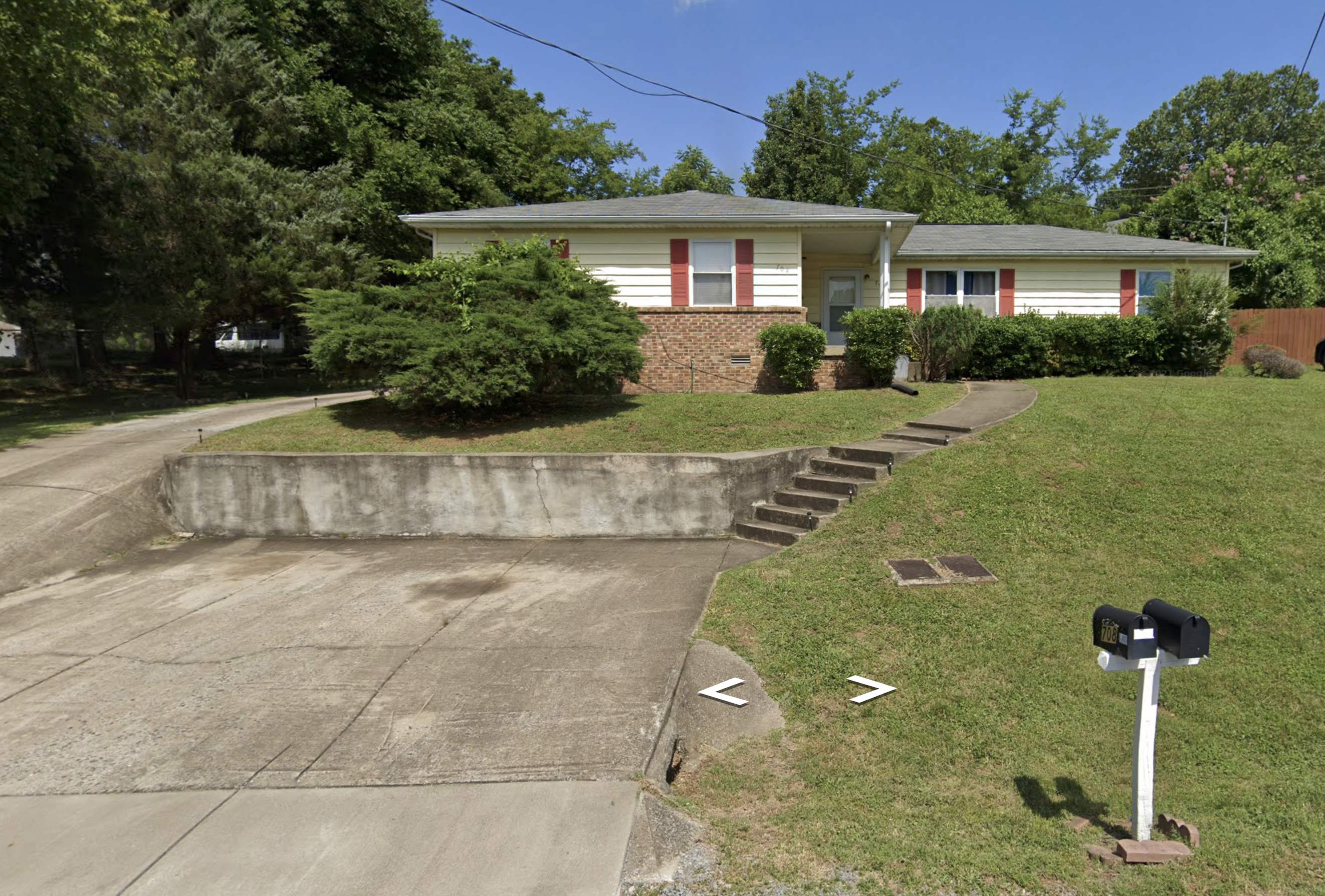 706 Linden Green Dr – photo 3