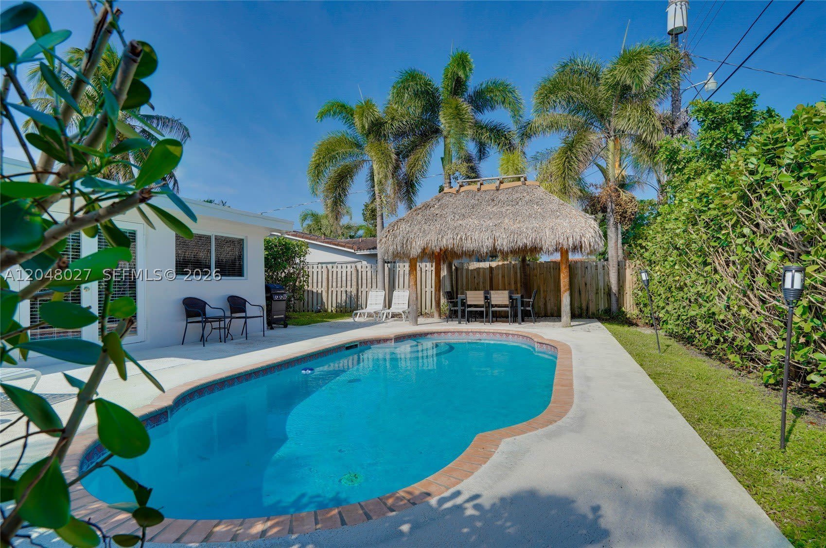 1660 Ne 26Th Ave – photo 4