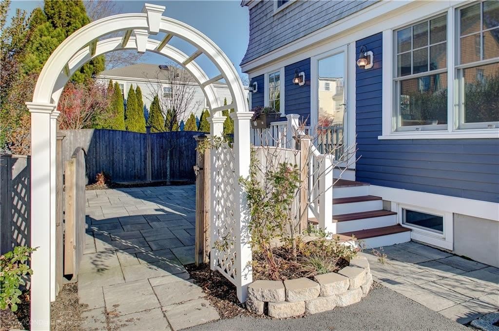 2 Katzman Place – photo 3