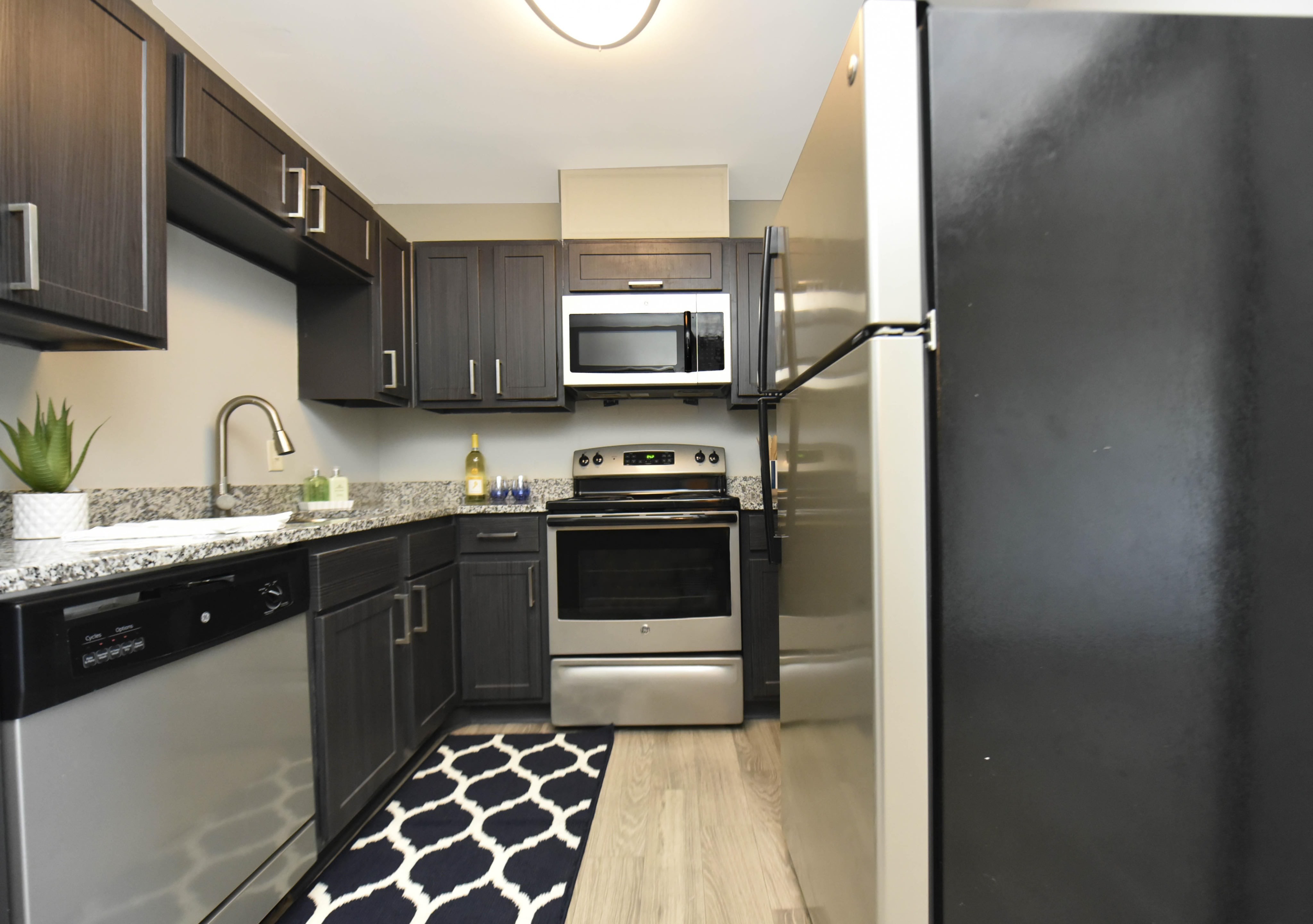 The Overton Brentwood – photo 4