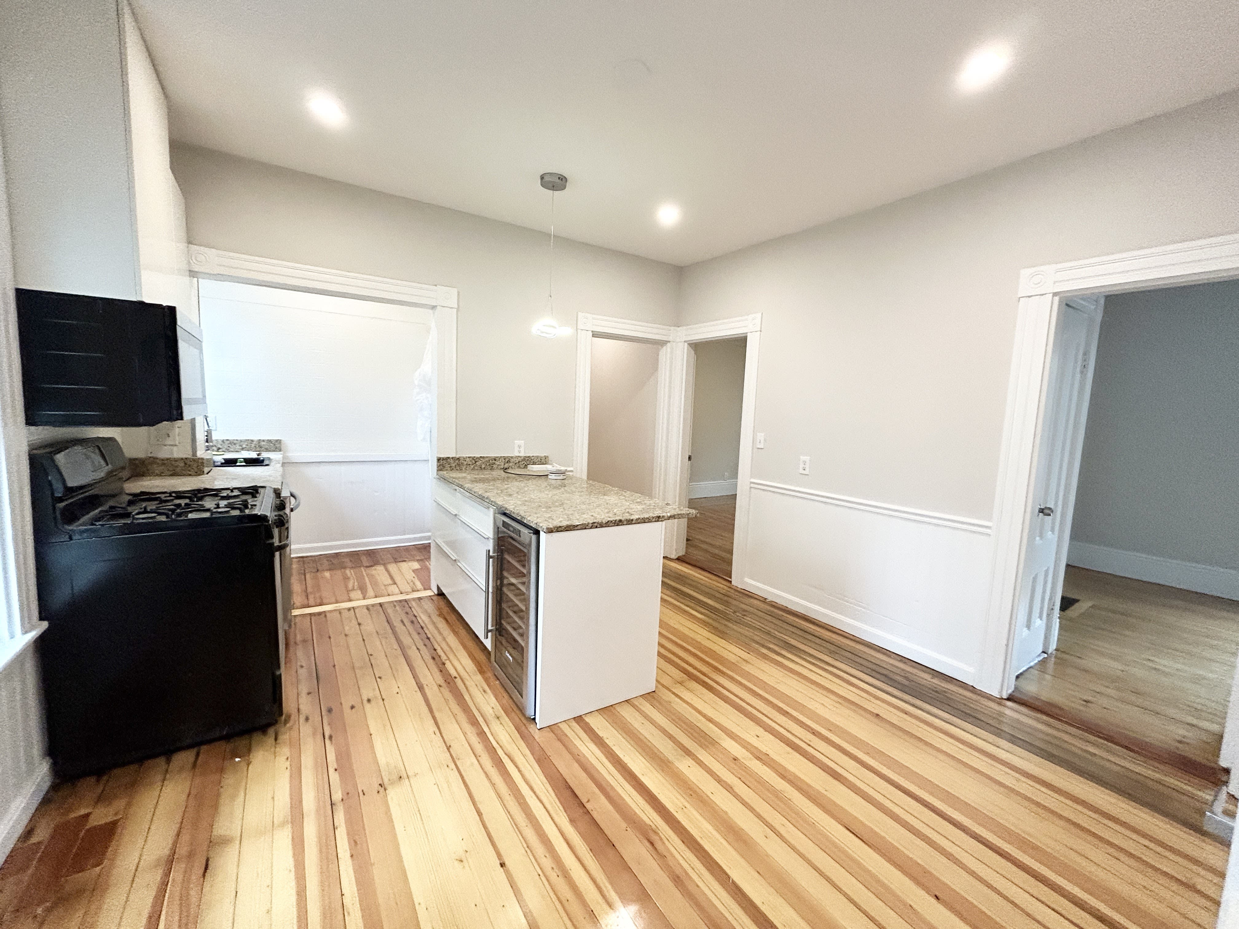 12 Buttonwood St – photo 1