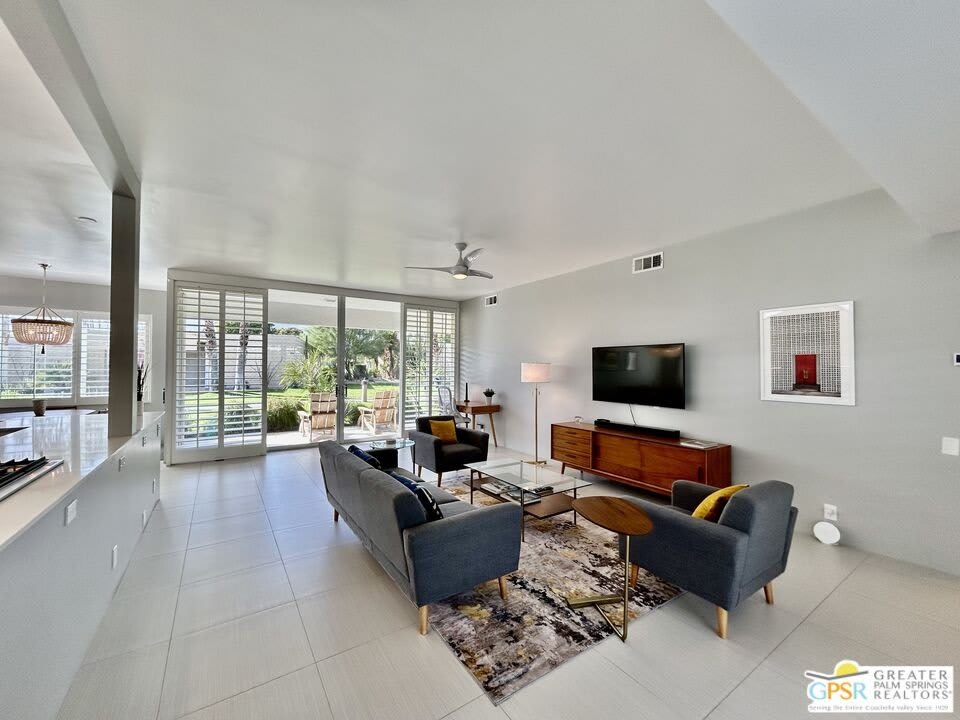 306 Desert Lakes Dr – photo 5
