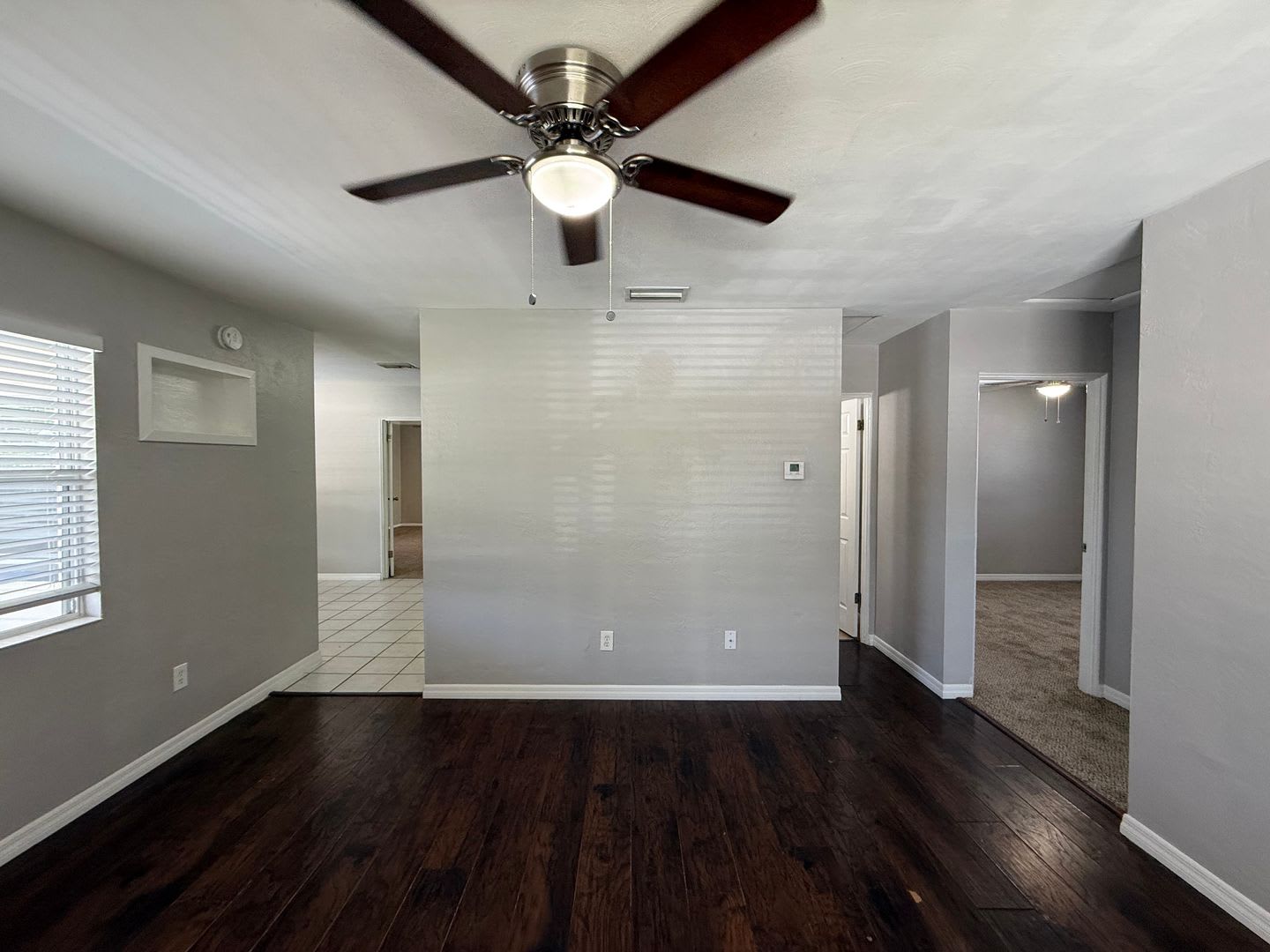 Available Now Charming 3 Bedroom Home With Fenced Backyard In St Petersburg – photo 5