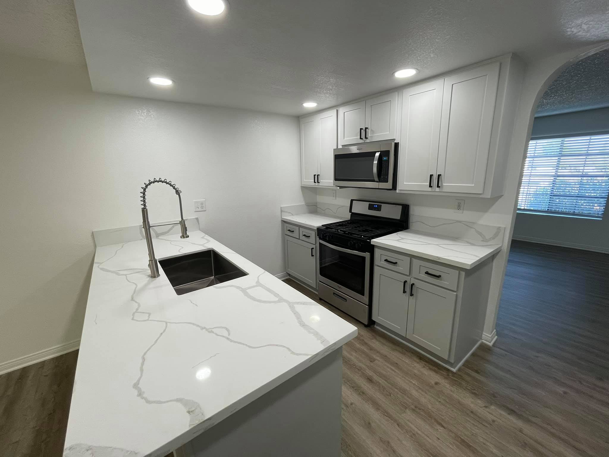Charter Oaks – photo 1