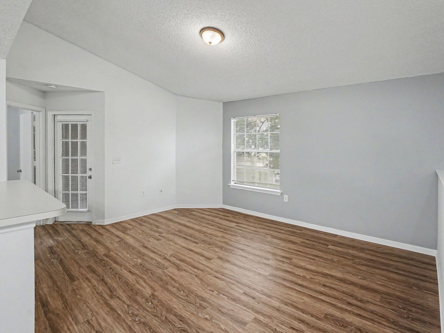Beautiful Condo with 2-bedroom and 2-bathroom in Bella Vista – photo 4