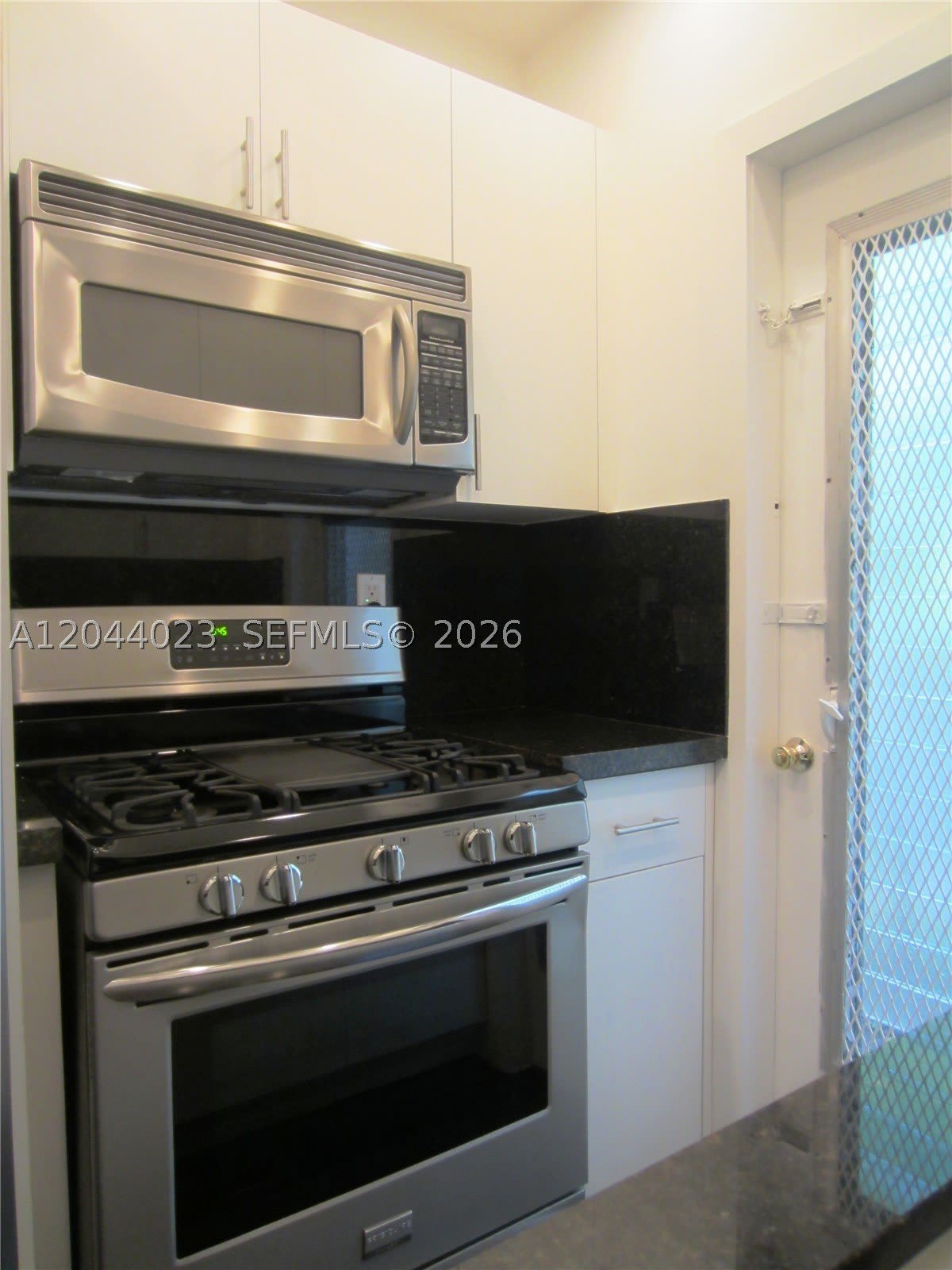 8132 Harding Ave – photo 5