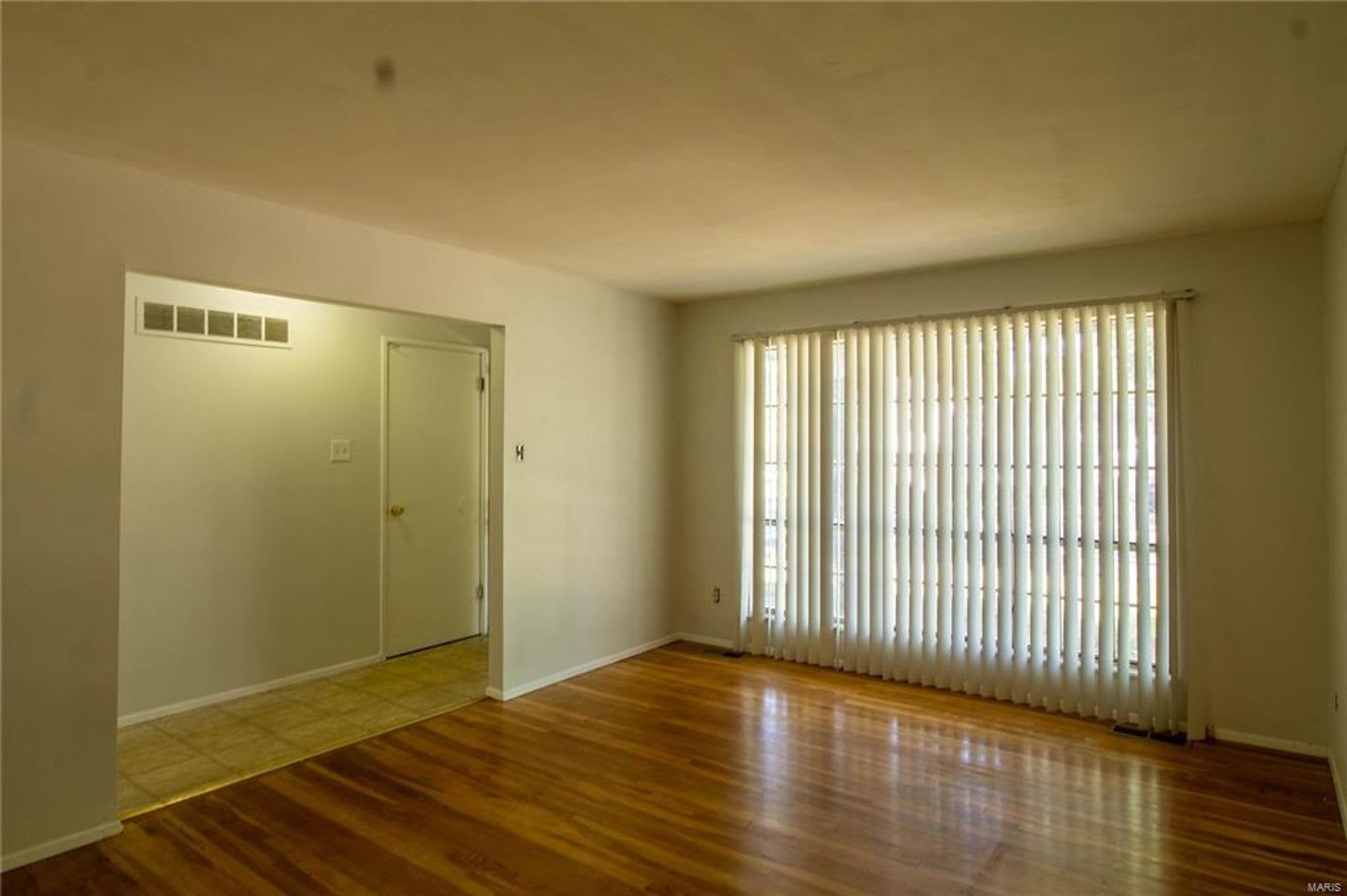 Spacious 3 bedroom 1.5 bath ranch – photo 2