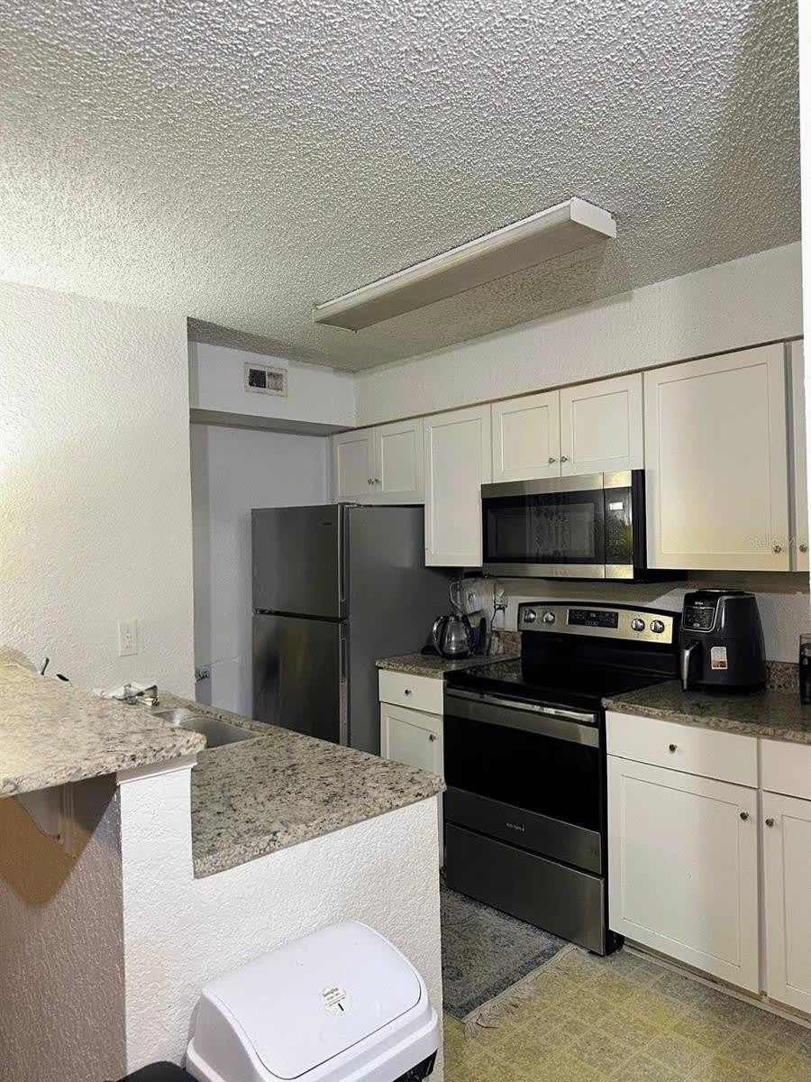 2214 METROPOLITAN Way – photo 3