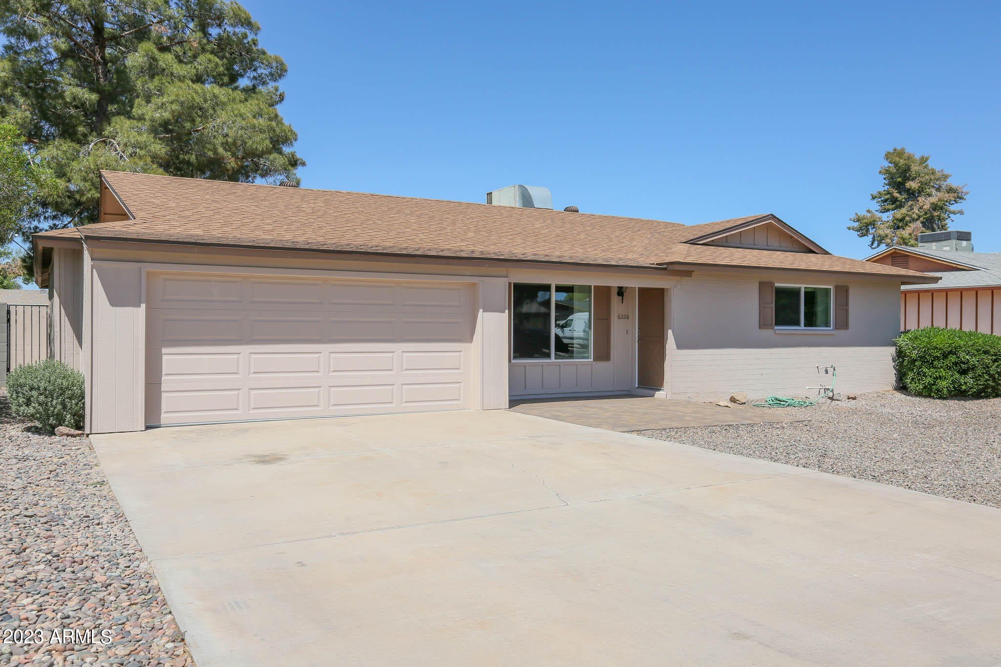 6226 S Hazelton Lane – photo 1