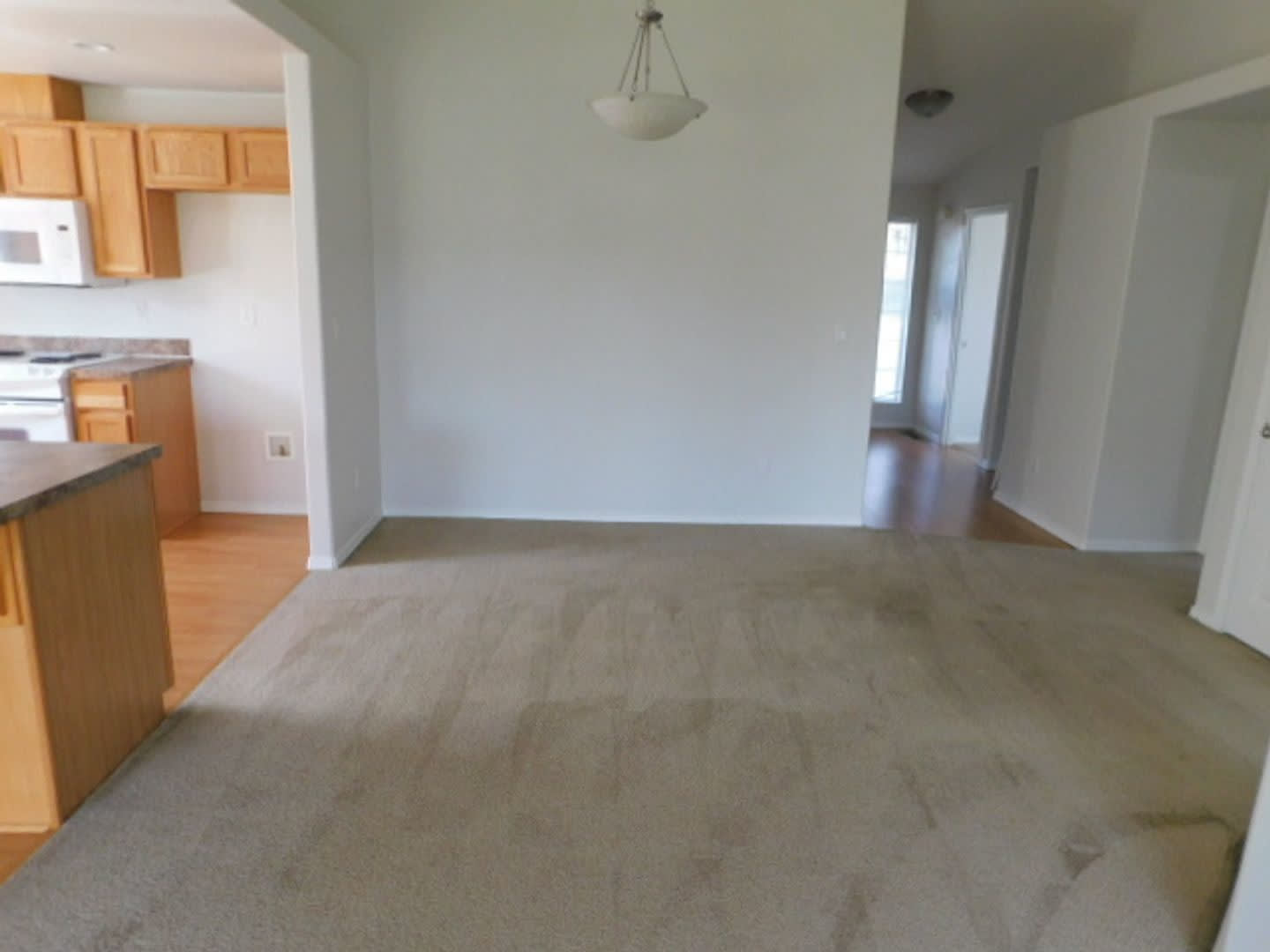 3Bd/2Ba Single Story Home – photo 4