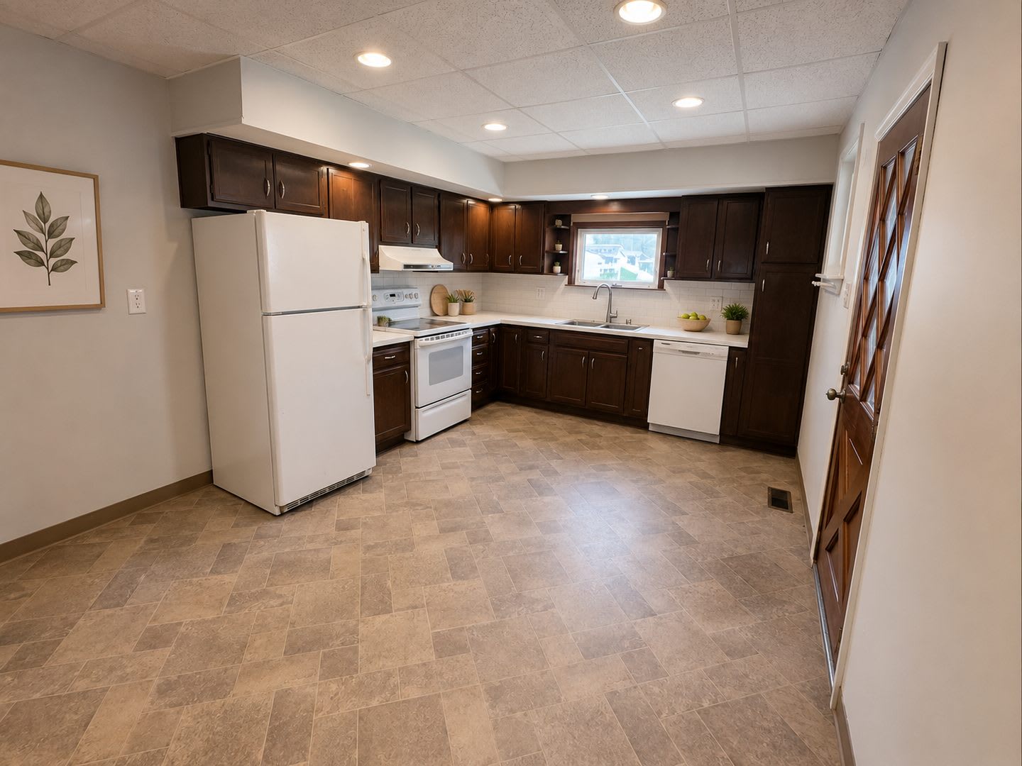 3 Bedroom Home in Emmaus – photo 2