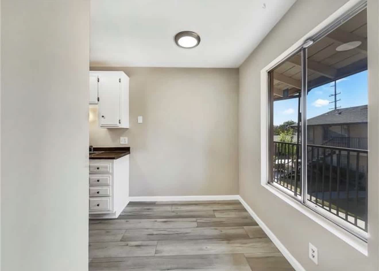 1920 N H St Apt 251 – photo 2