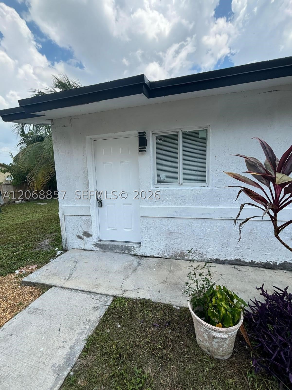4145 SW 19th St – photo 2