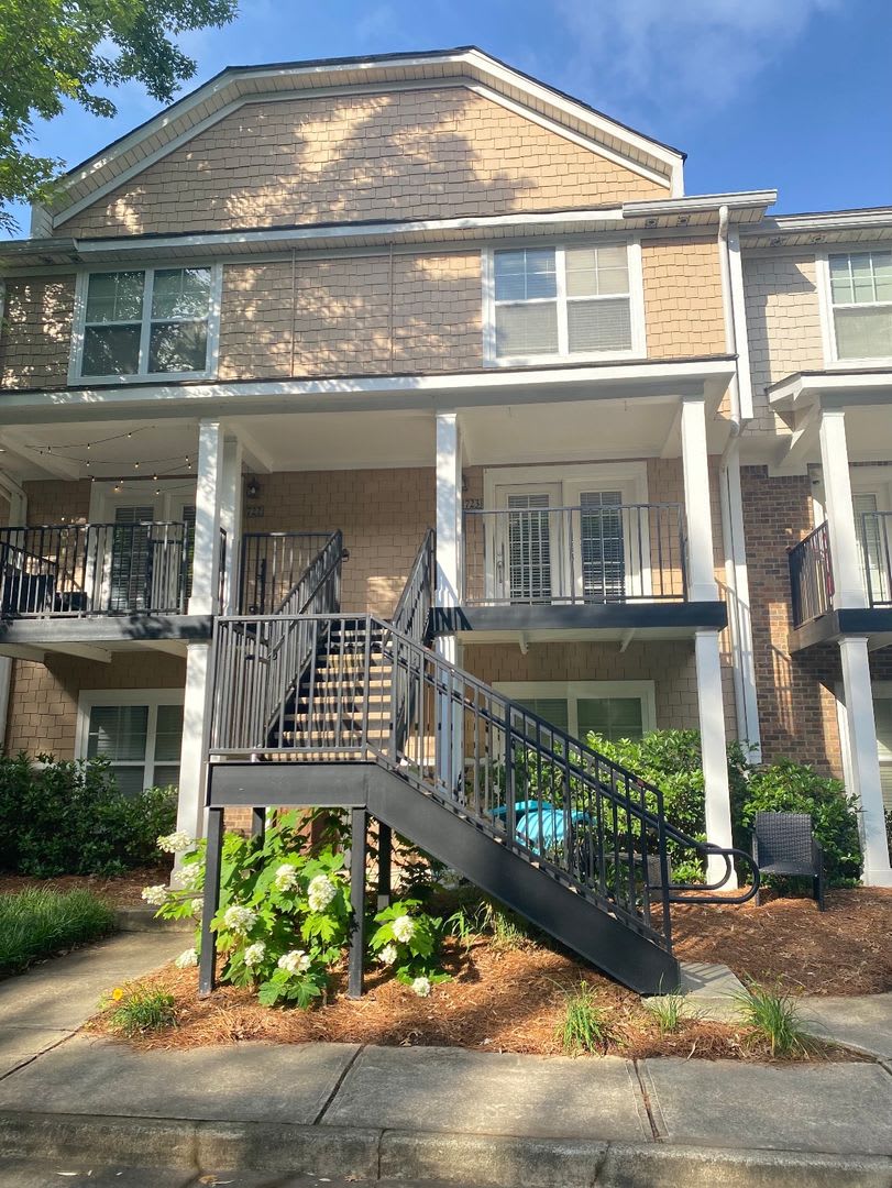 2 bedroom, 2 and 1/2 bathroom condo at the Summit – photo 1