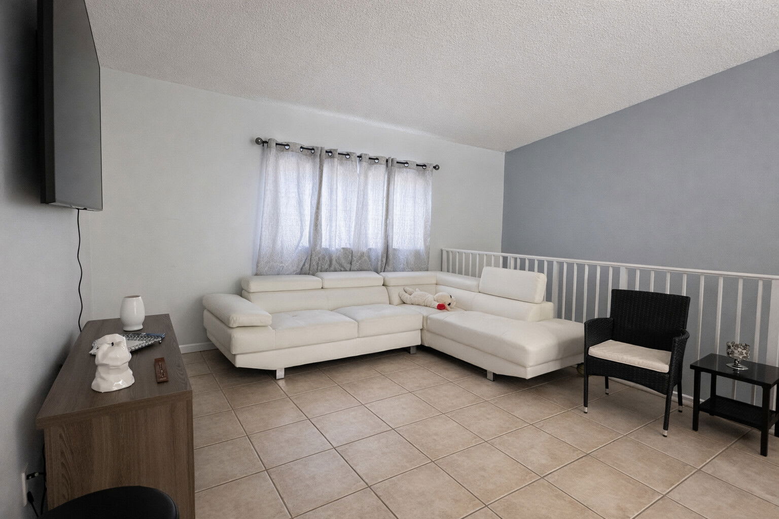 2871 West 76th Street – photo 3