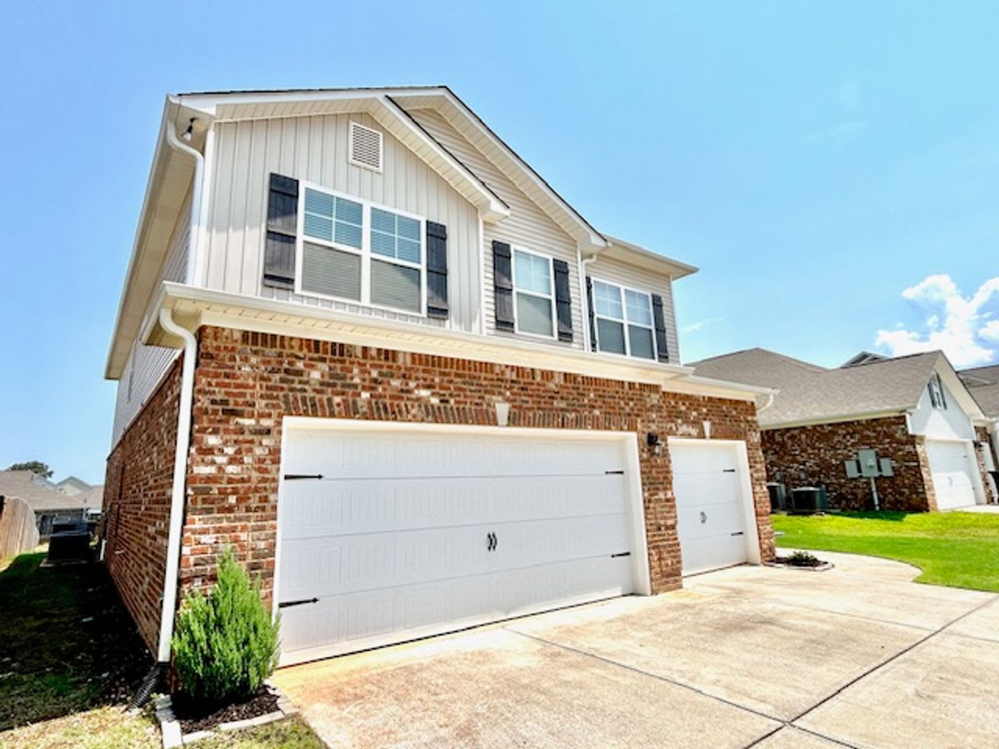 Beautifully maintained 5-bedroom, 3.5-bath! Photos being added soon. – photo 3