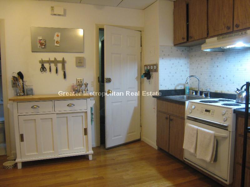 34 Charter St. – photo 4