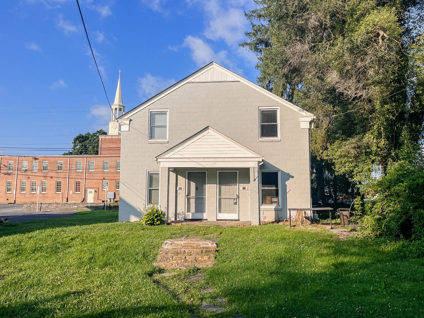 2 Bedroom 1 Bath Duplex – photo 2