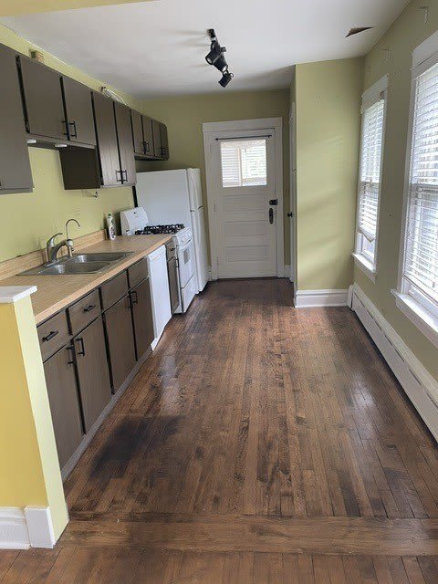 211 N Larch Avenue – photo 4