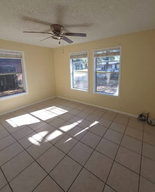 412 Azalea Avenue – photo 4