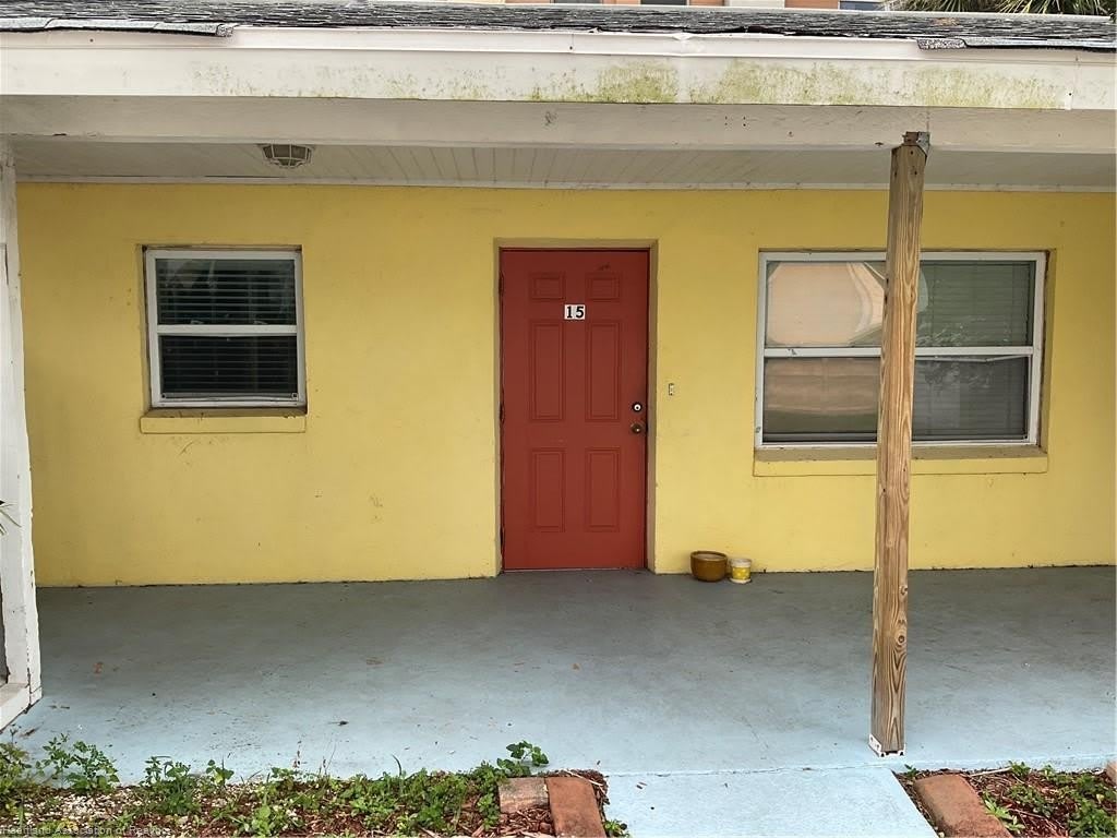 2121 Lakeview Drive – photo 2