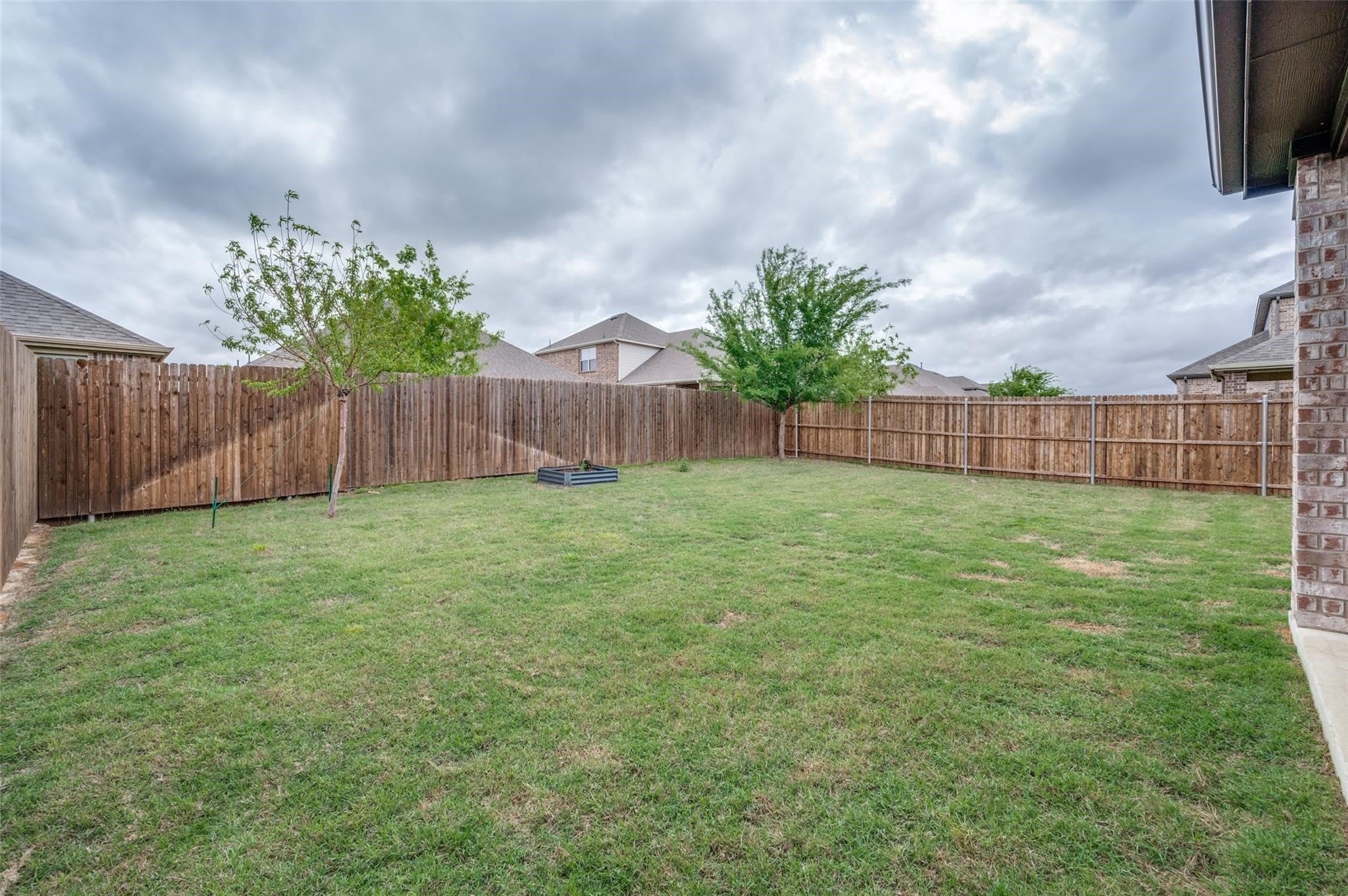 2937 Log Cabin Drive – photo 4