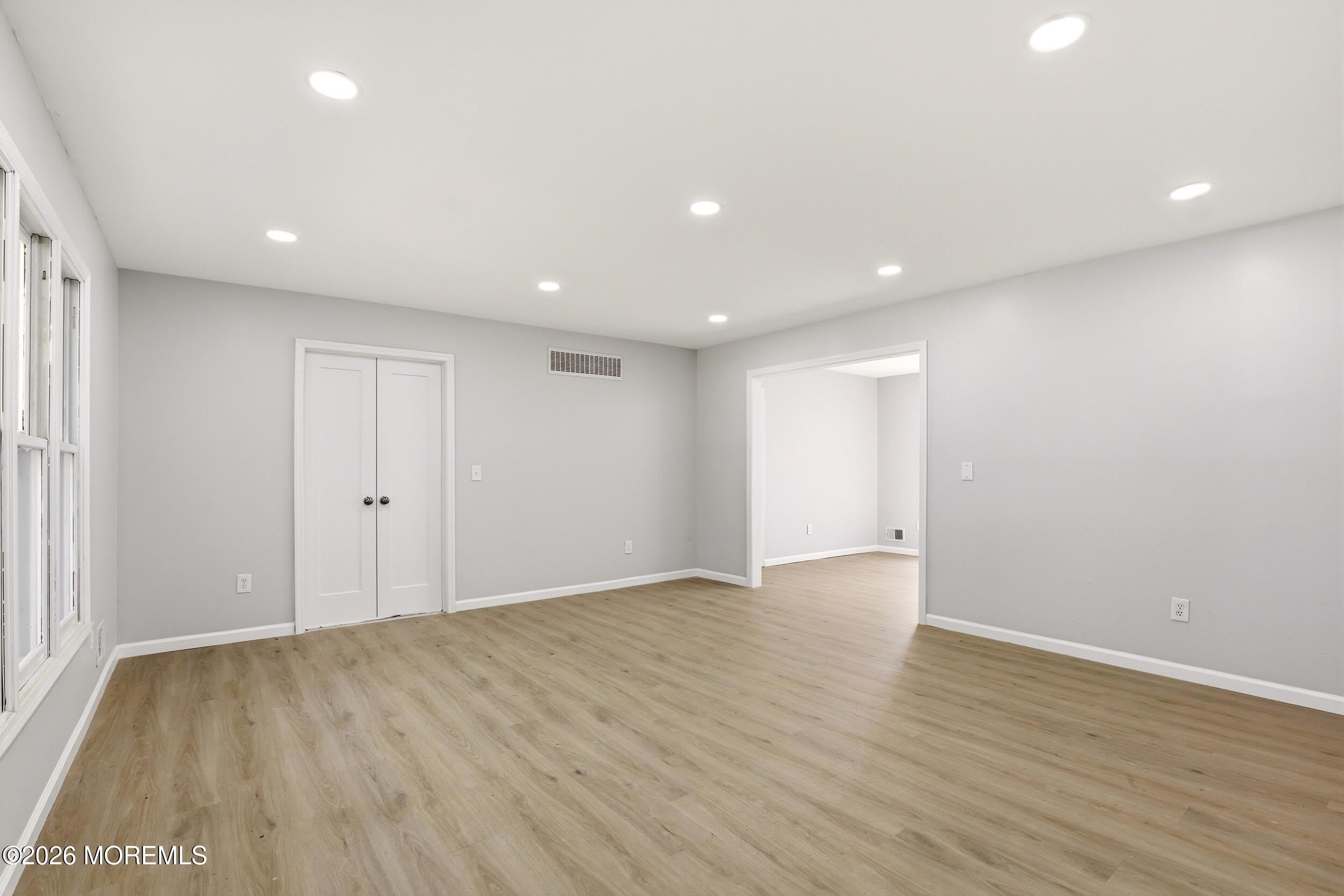 1006 Morris Avenue – photo 4