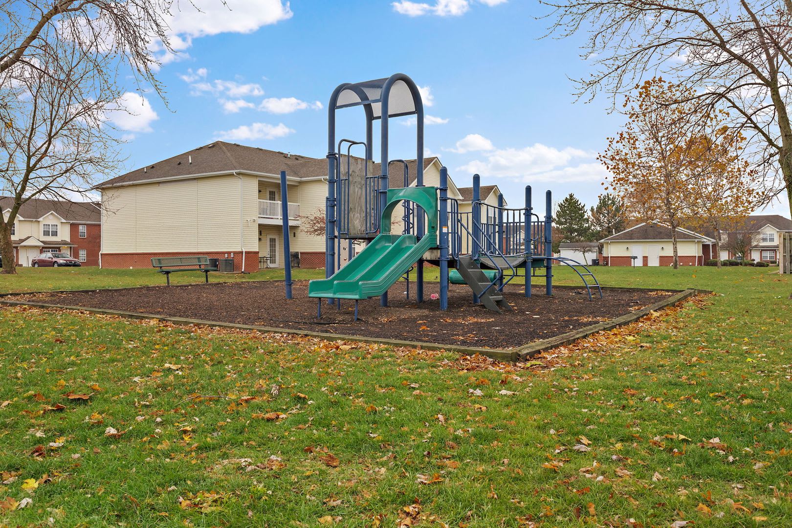 Rent $1725/mo********** Minutes to Honda*********Cul De Sac Community – photo 3