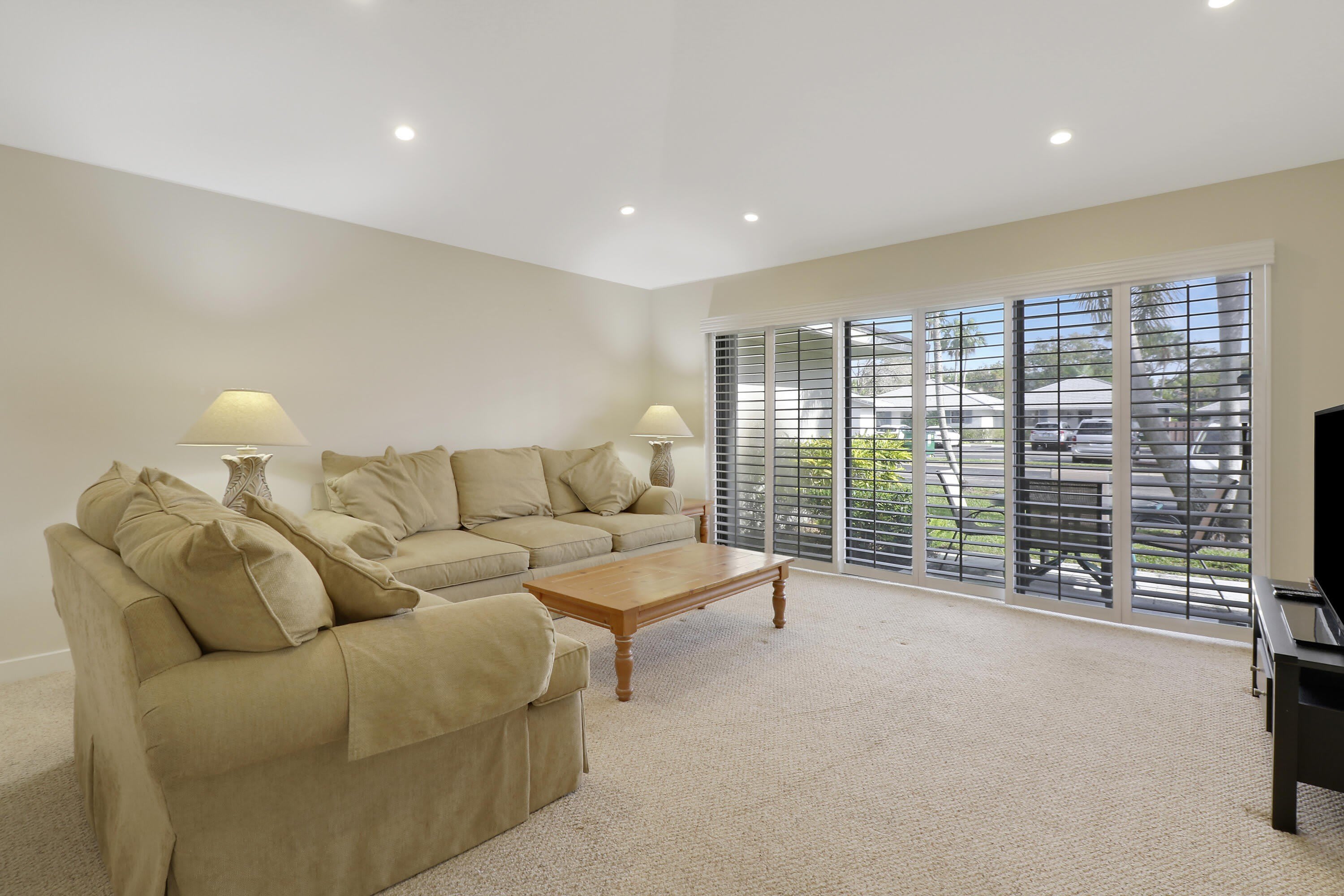 706 Club Drive – photo 5