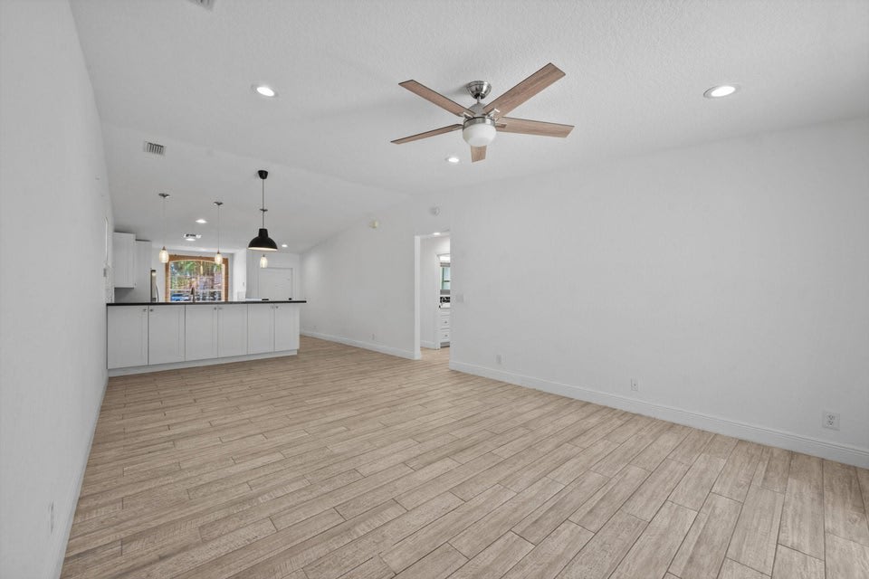 3800 Miramontes Circle – photo 2