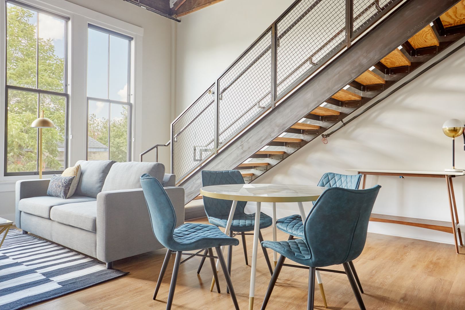1405 South Flores Street – photo 2