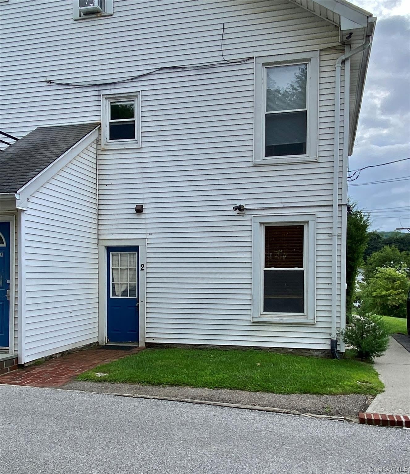 19 Memorial Avenue – photo 2