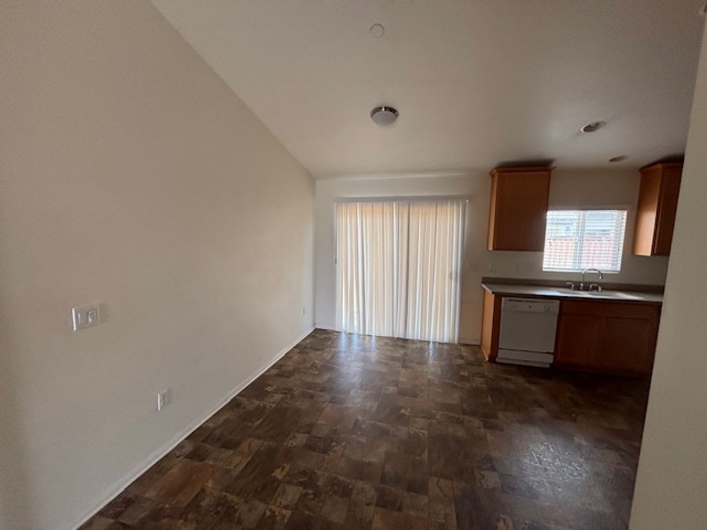 1073 Spud Moreno St., Calexico – photo 5