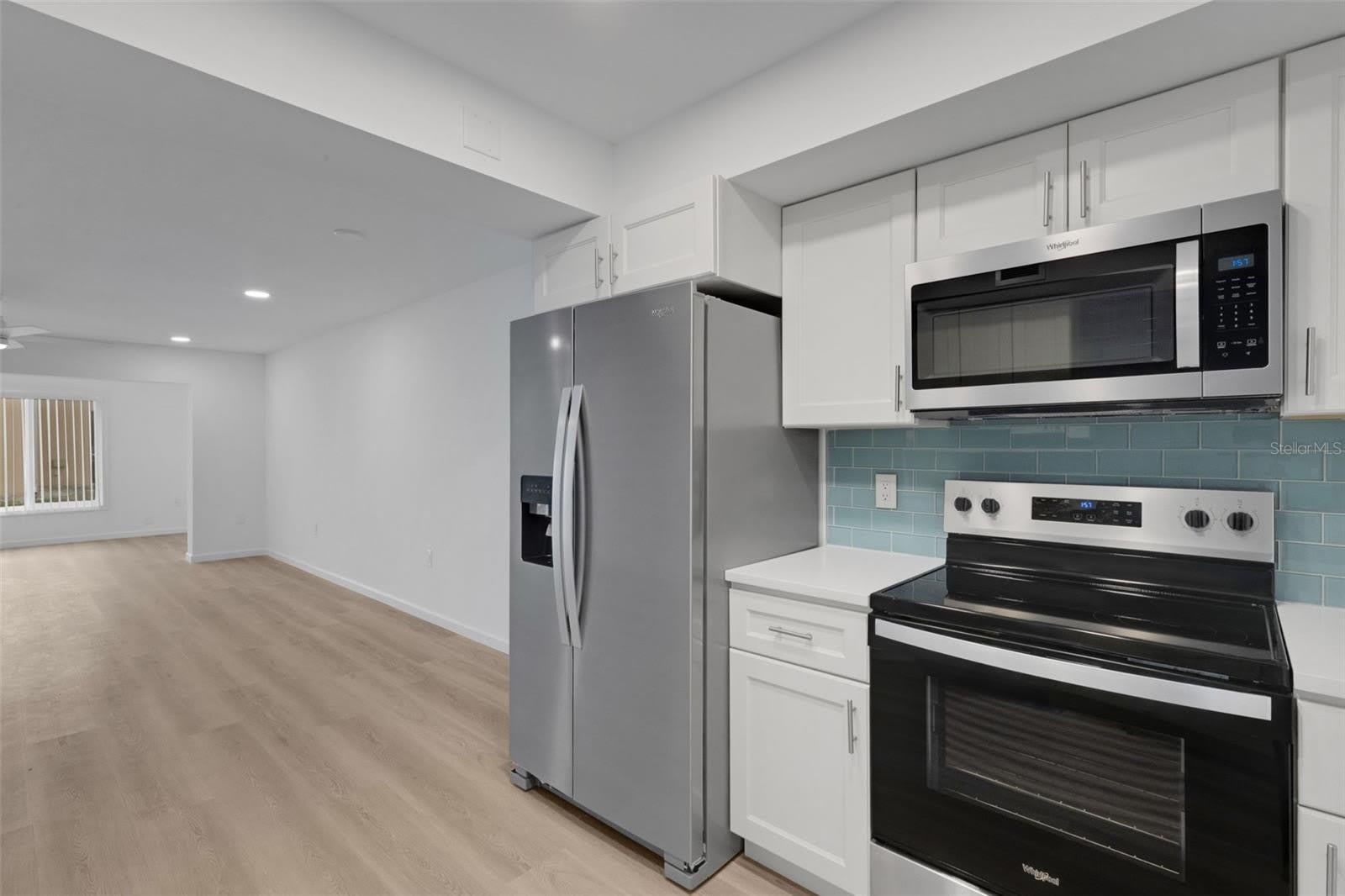 2826 W RAINBOW Circle – photo 3
