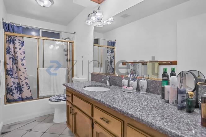 2411 Berry St – photo 4