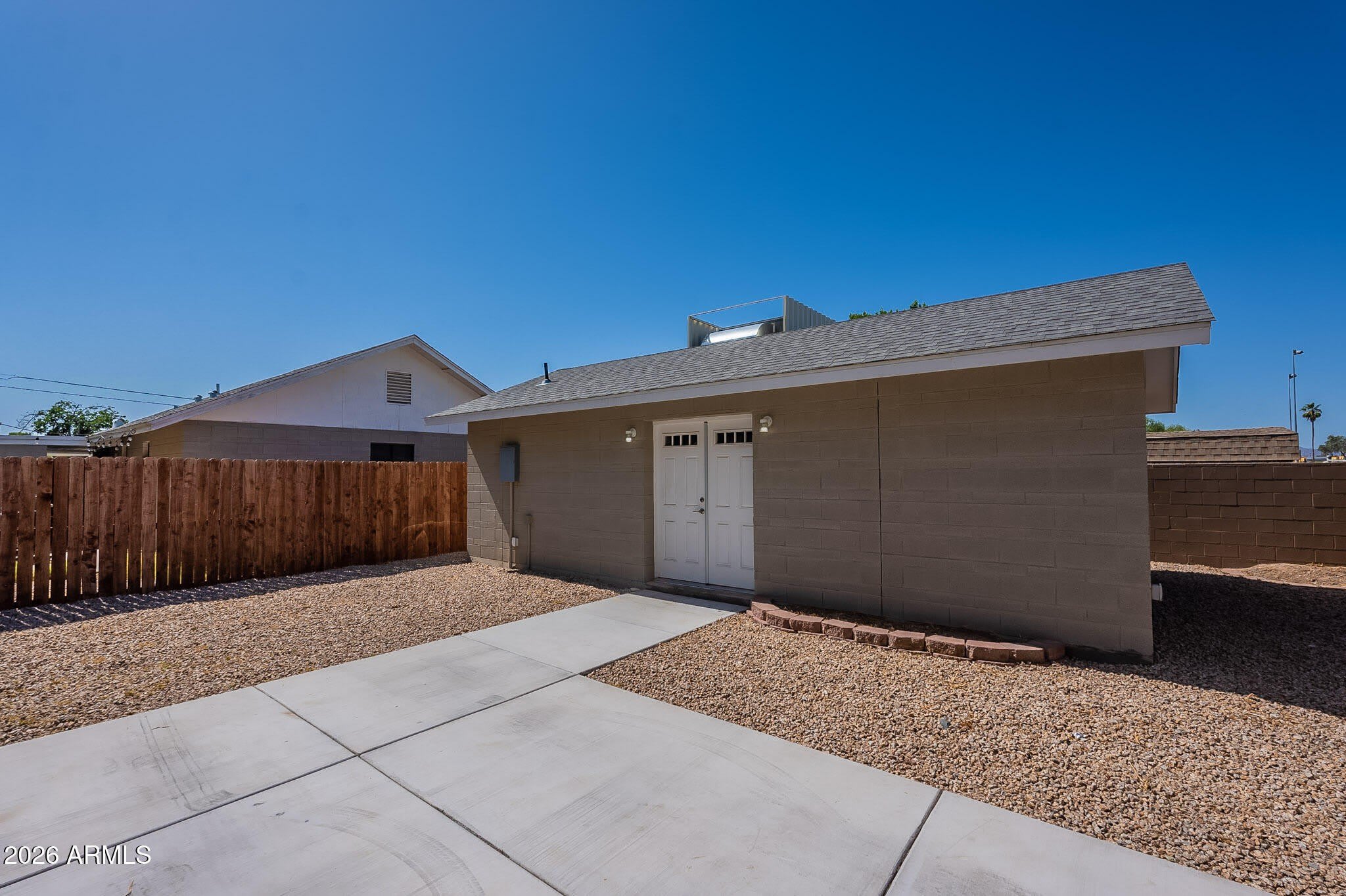 523 N Pasadena – photo 1