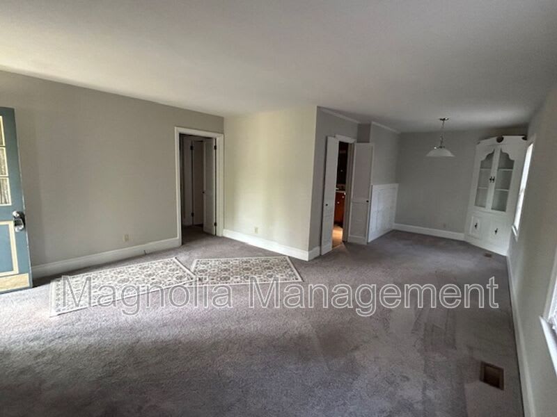 930 Buckhorn St. – photo 3
