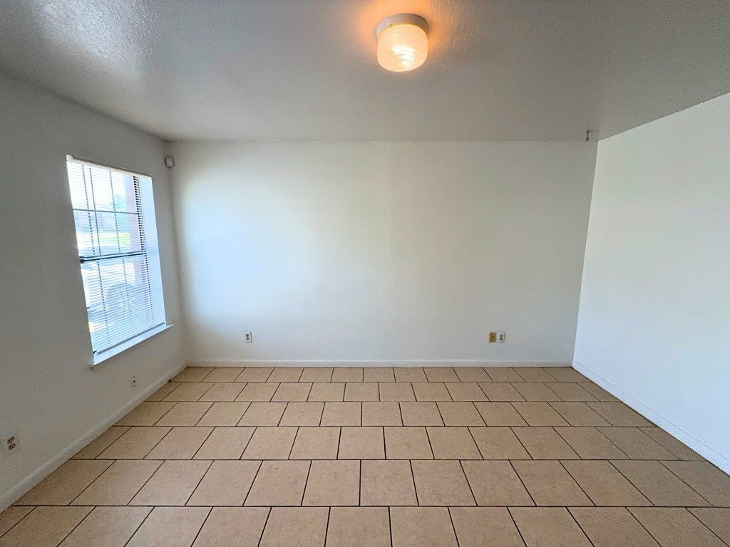 807 W Walnut Street – photo 3