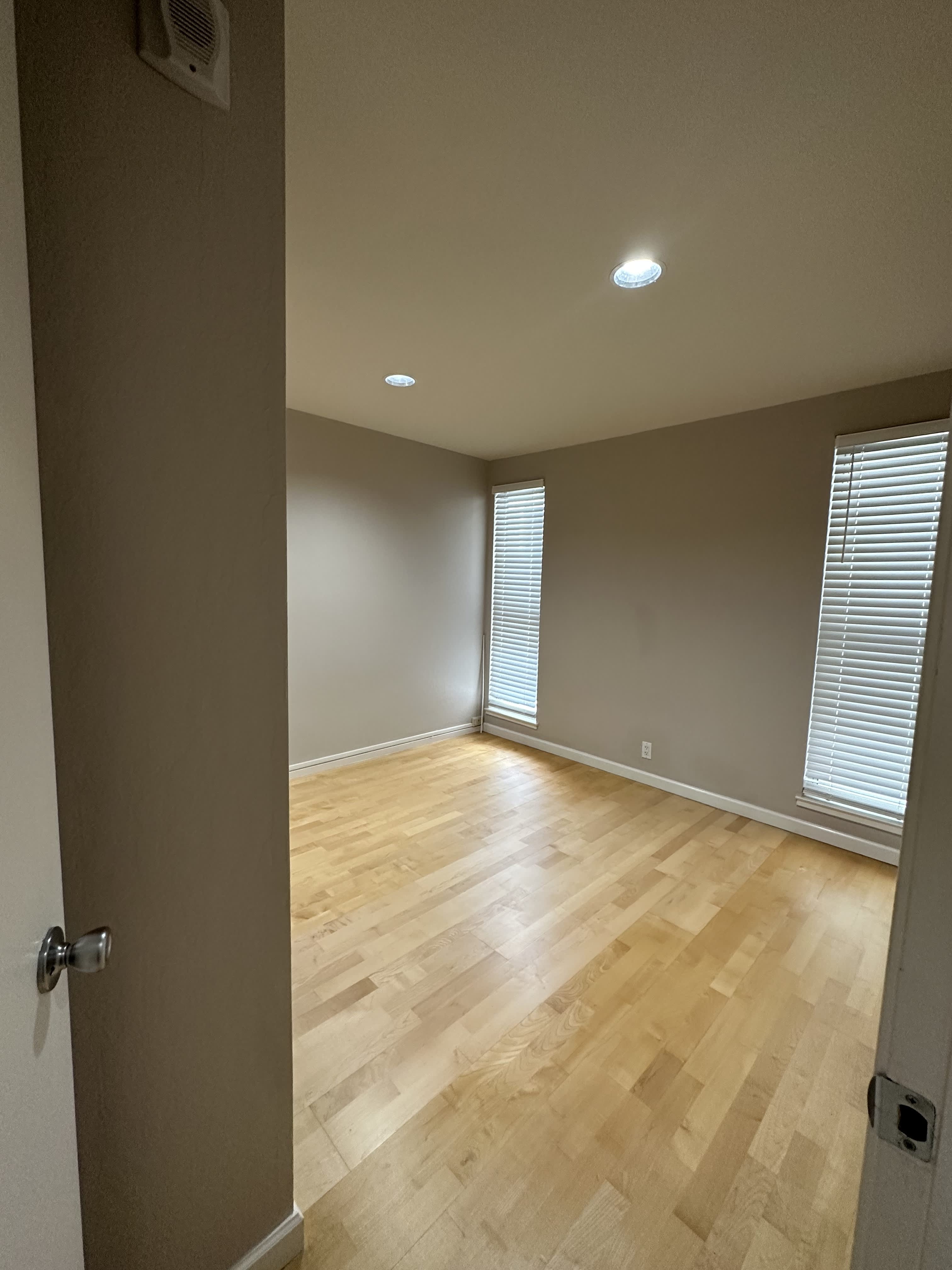655 Kansas Street – photo 5