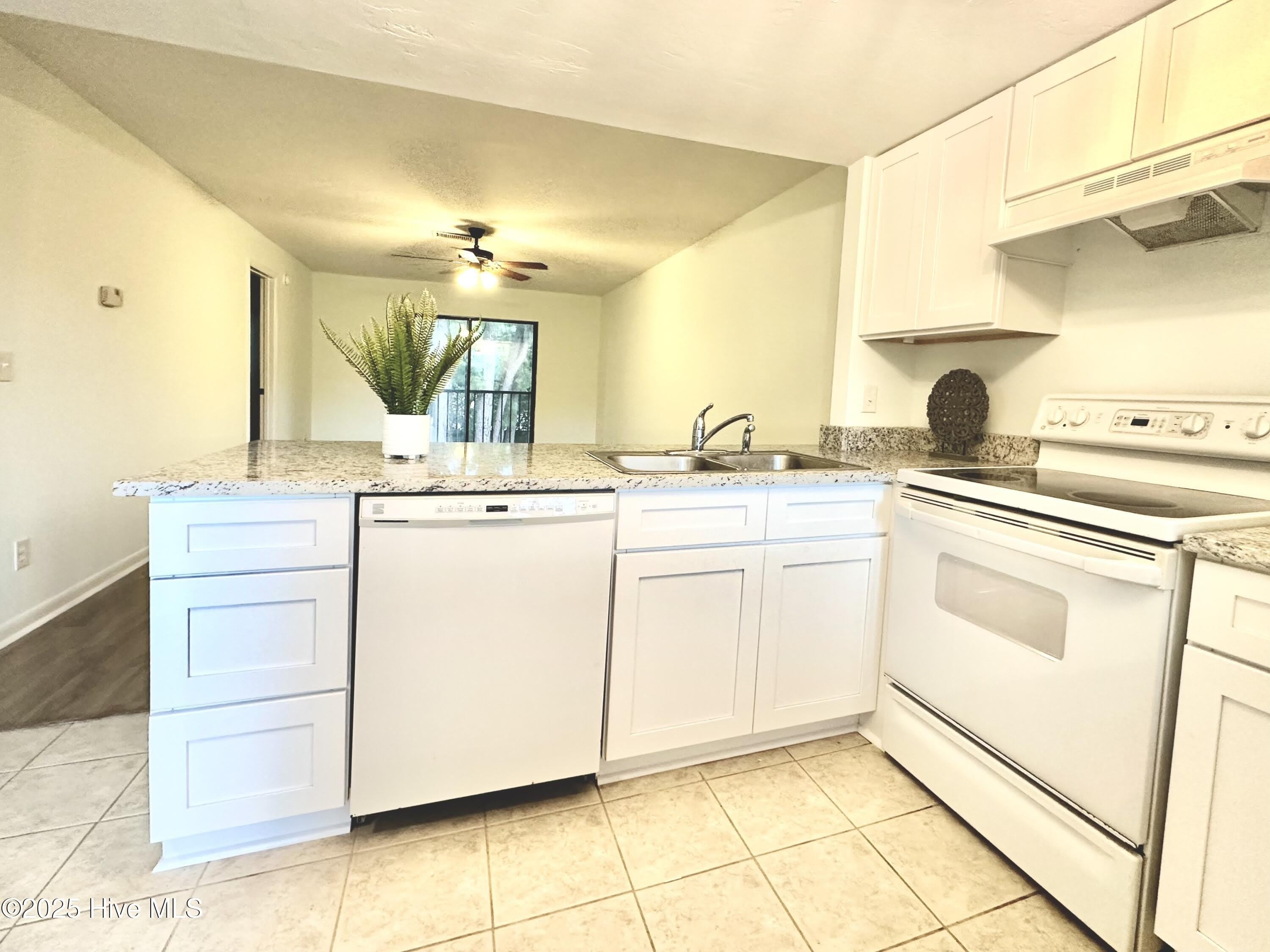 4451 Holly Tree Road – photo 4