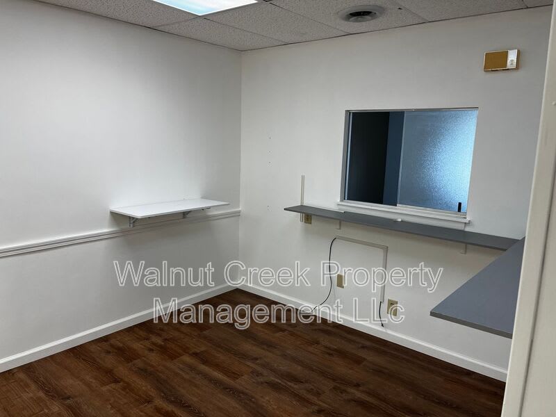 4642 Oberlin Avenue – photo 4