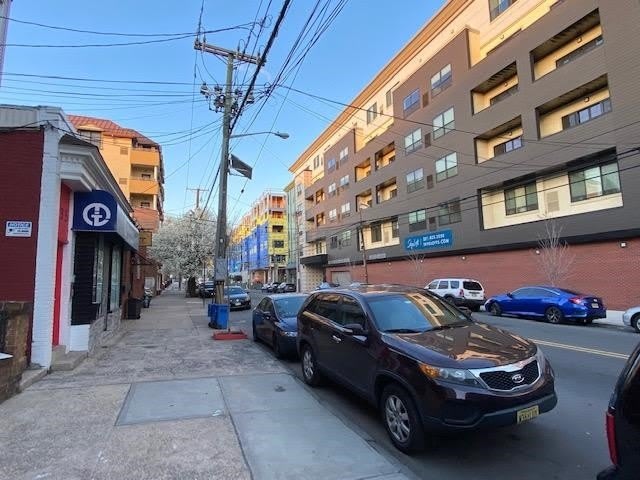 233 Avenue E – photo 3