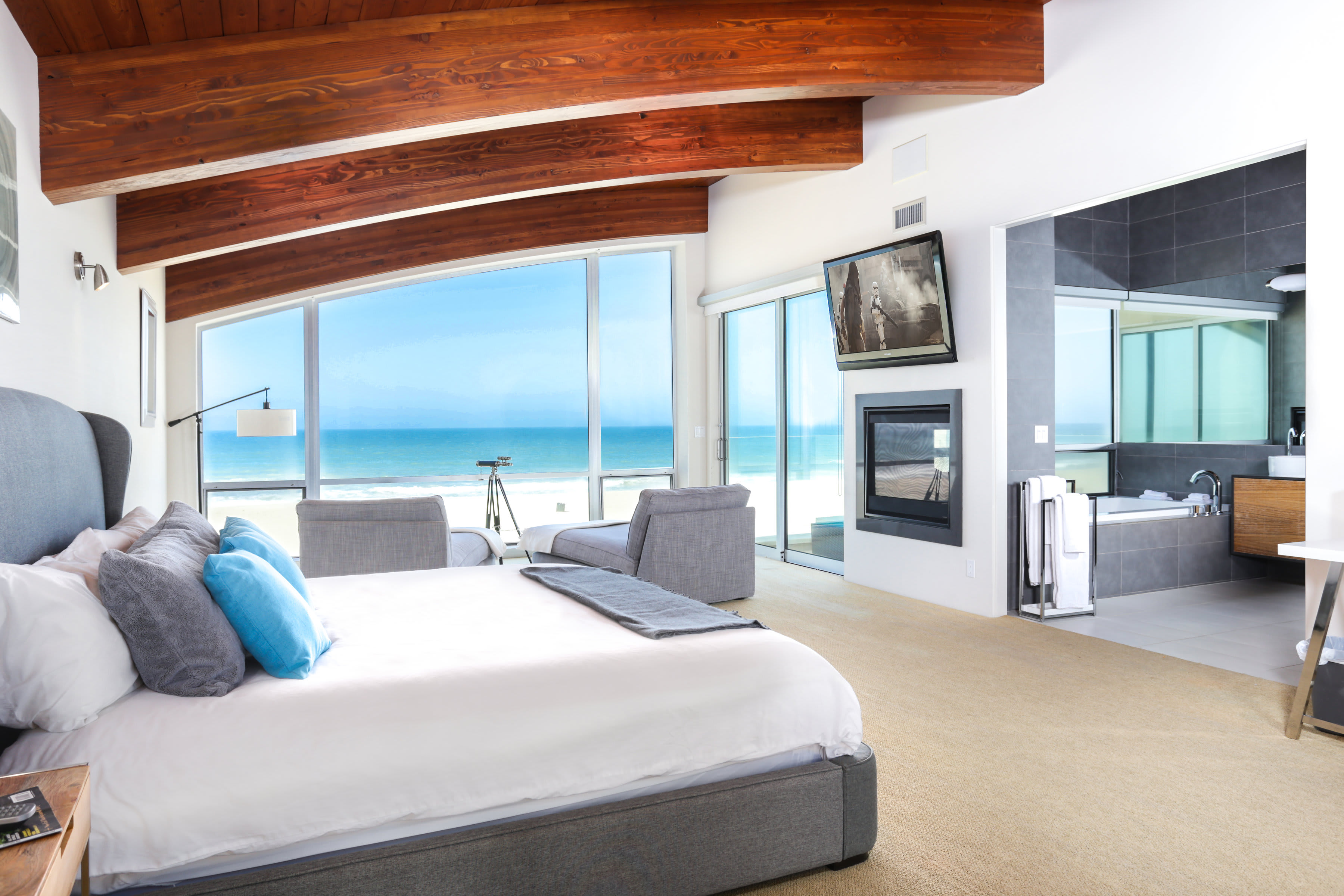 1013 Mandalay Beach Rd – photo 1