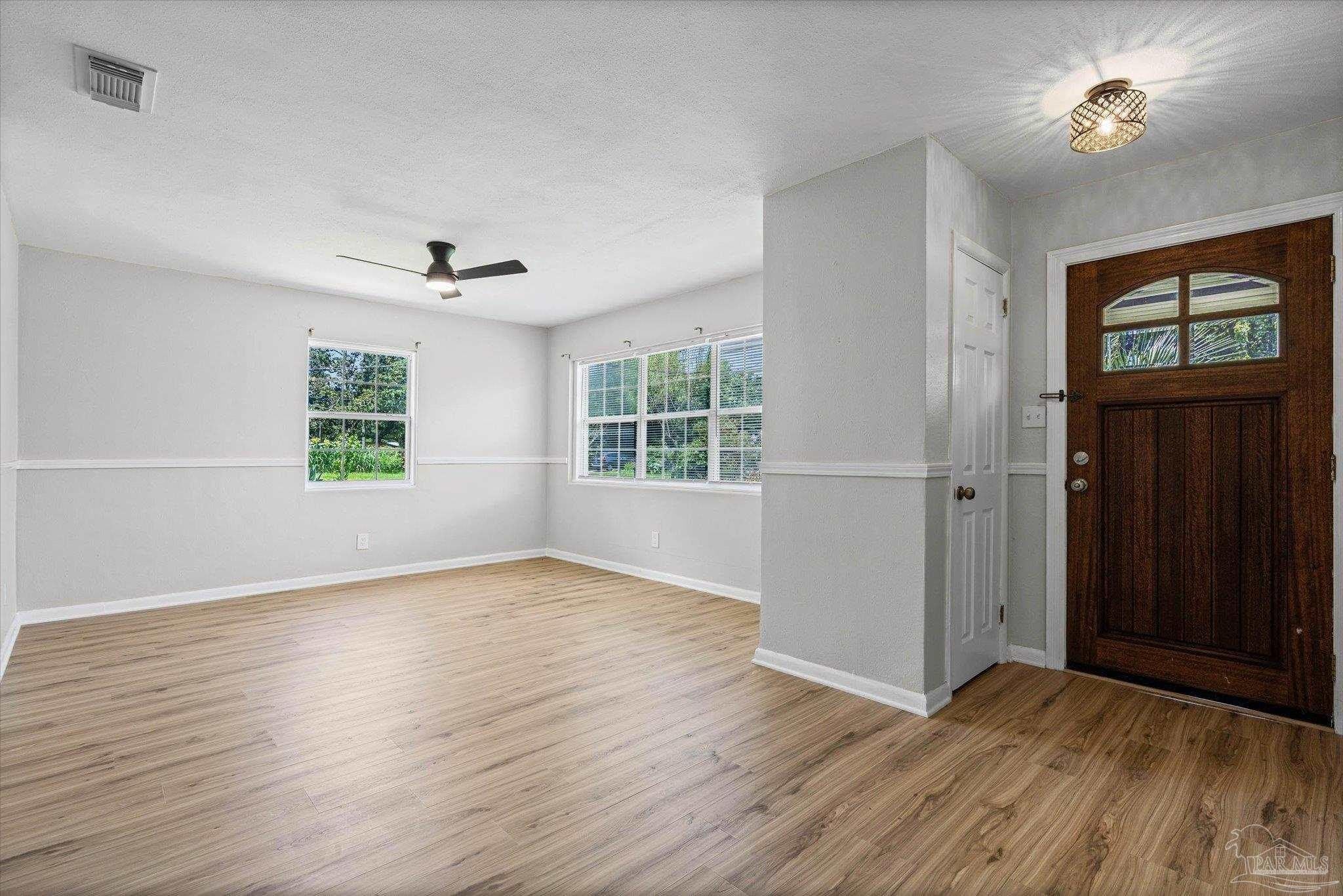 835 S Madison Dr – photo 2